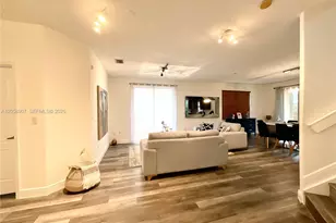 11320 NW 43rd Terrace, Doral, FL 33178 - Photo 5