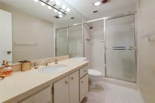 1950 S Ocean Dr, Hallandale Beach, FL 33009 - Photo 21