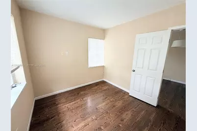 [Address not provided], Miami Beach, FL 33141 - Photo 5