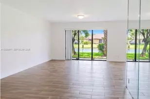 9814 Nob Hill Ct, Sunrise, FL 33351 - Photo 7