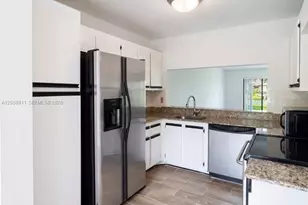 9814 Nob Hill Ct, Sunrise, FL 33351 - Photo 5