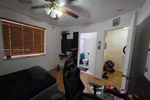 8085 NW 8th St, Miami, FL 33126 - Photo 17