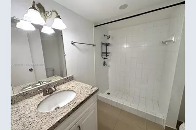 2935 NE 163rd St #5P, North Miami Beach, FL 33160 - Photo 17