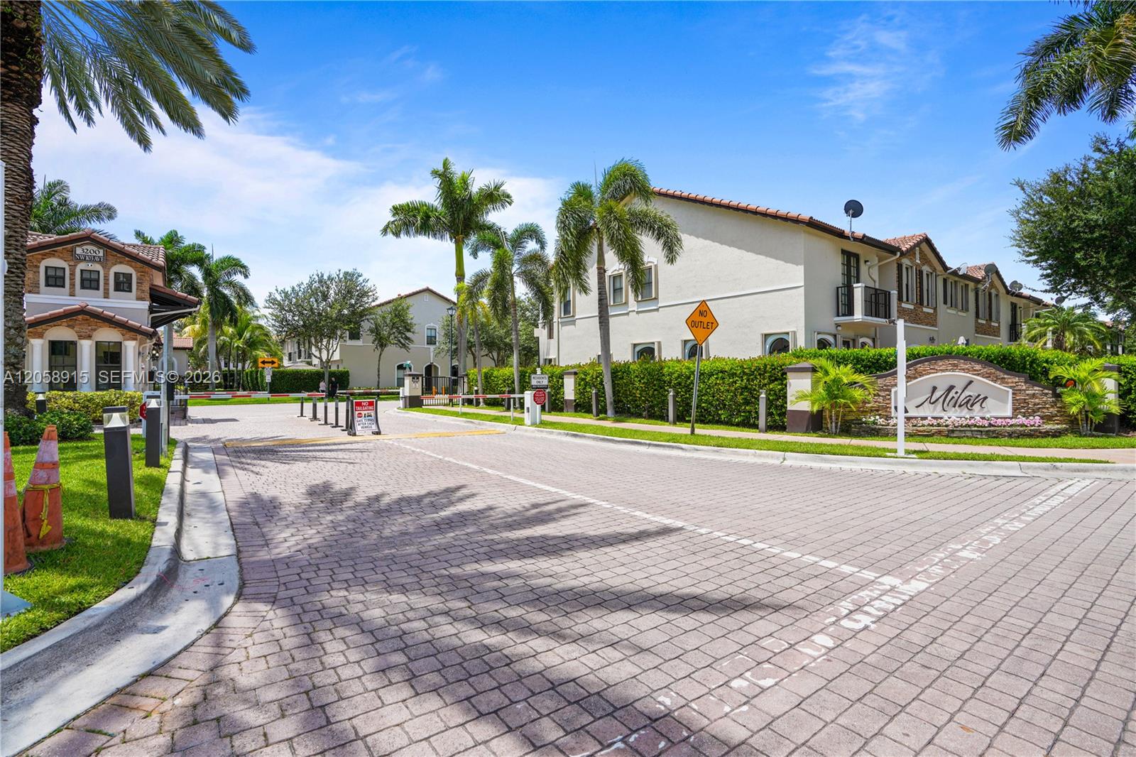 10341 NW 32nd Terrace - 10341 NW 32nd Terrace, Doral, FL 33172 Luxury Property | Jose Angel Pina