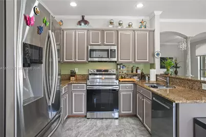 10341 NW 32nd Ter, Doral, FL 33172 - Photo 31