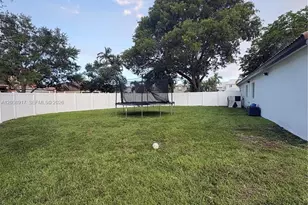 1970 NW 178th Terrace, Pembroke Pines, FL 33029 - Photo 17