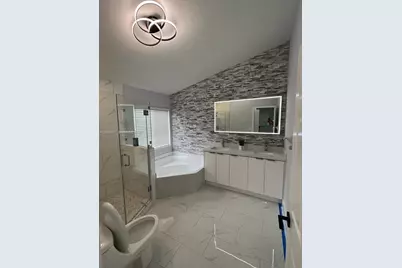 1970 NW 178th Ter #1, Pembroke Pines, FL 33029 - Photo 9