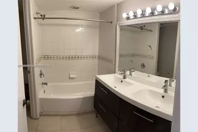 1149 Independence Trl #1149G, Homestead, FL 33034 - Photo 3