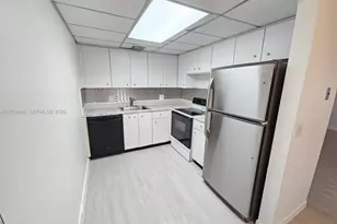13250 SW 7th Ct, Pembroke Pines, FL 33027 - Photo 5