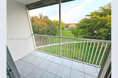 13250 SW 7th Ct #402L, Pembroke Pines, FL 33027 - Photo 9