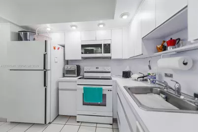 1980 S Ocean Dr #5E, Hallandale Beach, FL 33009 - Photo 23