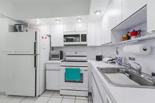 1980 S Ocean Dr, Hallandale Beach, FL 33009 - Photo 23