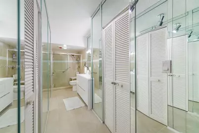 1980 S Ocean Dr #5E, Hallandale Beach, FL 33009 - Photo 27