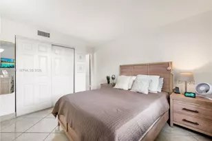 1720 NW N River Dr, Miami, FL 33125 - Photo 11
