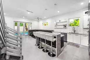 3067 Carter St, Miami, FL 33133 - Photo 13