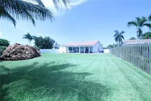 6486 Woodbury Rd, Boca Raton, FL 33433 - Photo 27
