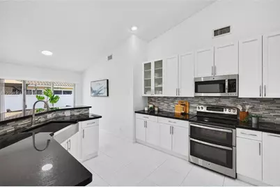 19352 NW 11th St, Pembroke Pines, FL 33029 - Photo 21
