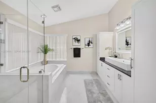 19352 NW 11th St, Pembroke Pines, FL 33029 - Photo 45