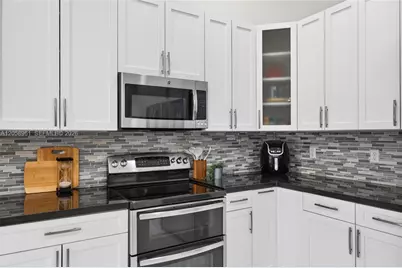19352 NW 11th St, Pembroke Pines, FL 33029 - Photo 23