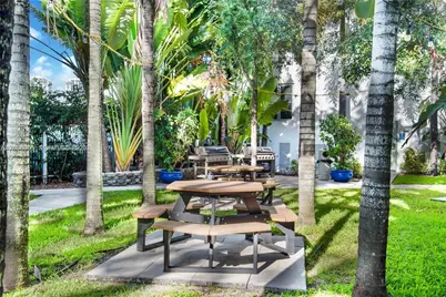 1932 Michigan Ave #5, Miami Beach, FL 33139 - Photo 9