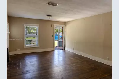 520 NE 129th St, North Miami, FL 33161 - Photo 3