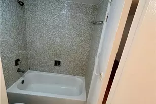 210 W Park Dr, Miami, FL 33172 - Photo 7