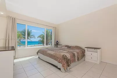 1041 Hillsboro Mile #2, Hillsboro Beach, FL 33062 - Photo 19