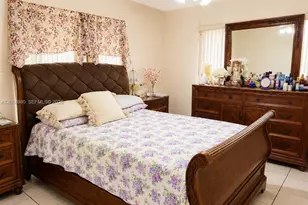 110 Royal Palm Rd, Hialeah Gardens, FL 33016 - Photo 11