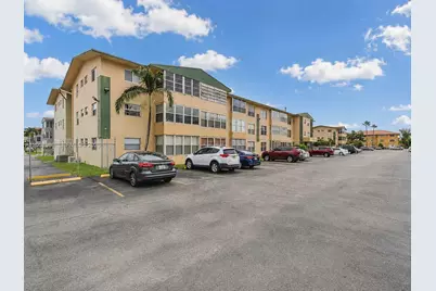 110 Royal Palm Rd #208, Hialeah Gardens, FL 33016 - Photo 1