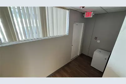 2729 E Oakland Park Blvd, Fort Lauderdale, FL 33306 - Photo 17