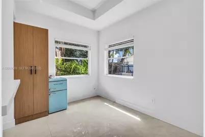8651 SW 12th St, Pembroke Pines, FL 33025 - Photo 7