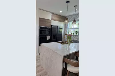 7636 Abbott Ave #6, Miami Beach, FL 33141 - Photo 11