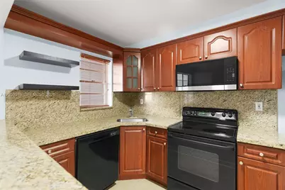 7620 Carlyle Ave #206, Miami Beach, FL 33141 - Photo 7