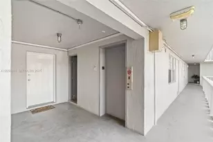 7620 Carlyle Ave, Miami Beach, FL 33141 - Photo 23
