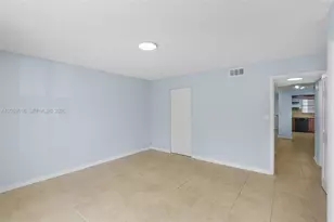 7620 Carlyle Ave, Miami Beach, FL 33141 - Photo 13