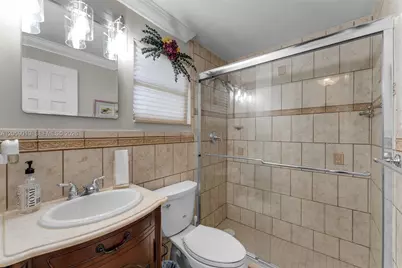 9110 SW 203rd Ter, Cutler Bay, FL 33189 - Photo 15