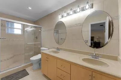 9110 SW 203rd Ter, Cutler Bay, FL 33189 - Photo 25
