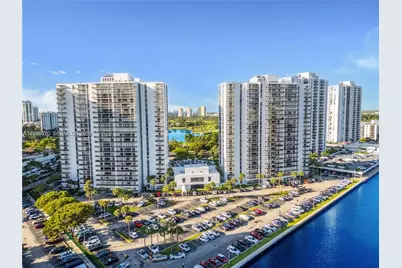 3701 N Country Club Dr #1209, Aventura, FL 33180 - Photo 31