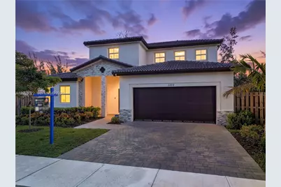 2208 SE 30th St, Homestead, FL 33035 - Photo 3