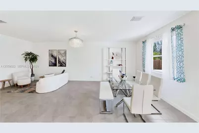 2208 SE 30th St, Homestead, FL 33035 - Photo 17