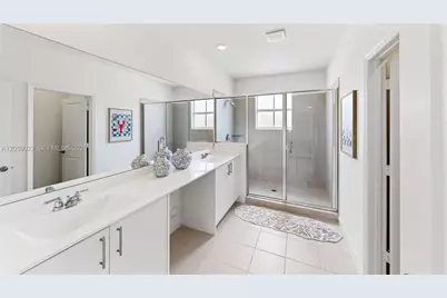 2208 SE 30th St, Homestead, FL 33035 - Photo 43