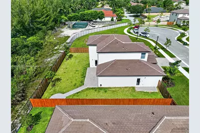 2208 SE 30th St, Homestead, FL 33035 - Photo 65