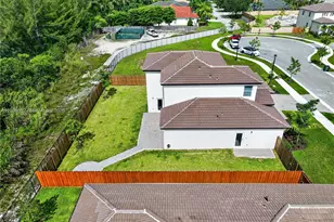 2208 SE 30th St, Homestead, FL 33035 - Photo 65