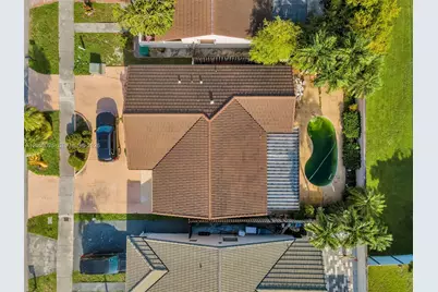 9981 NW 129th Ter, Hialeah Gardens, FL 33018 - Photo 3