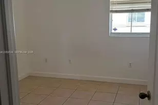 8123 W 36th Ave, Hialeah, FL 33018 - Photo 7