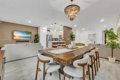 10533 NW 78th Ter, Doral, FL 33178 - Photo 13