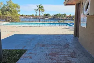 2505 W 67th Pl, Hialeah, FL 33016 - Photo 9