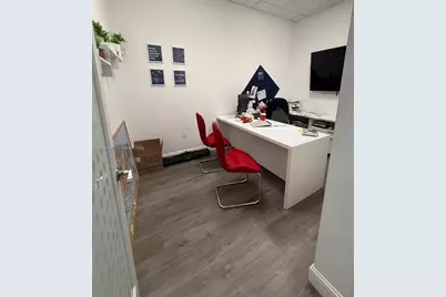 9649 NW 33rd St, Doral, FL 33172 - Photo 19