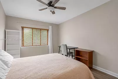 8290 Lake Dr #538, Doral, FL 33166 - Photo 11