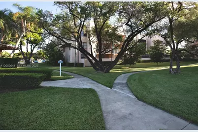 10425 SW 112 Ave #325, Miami, FL 33176 - Photo 1